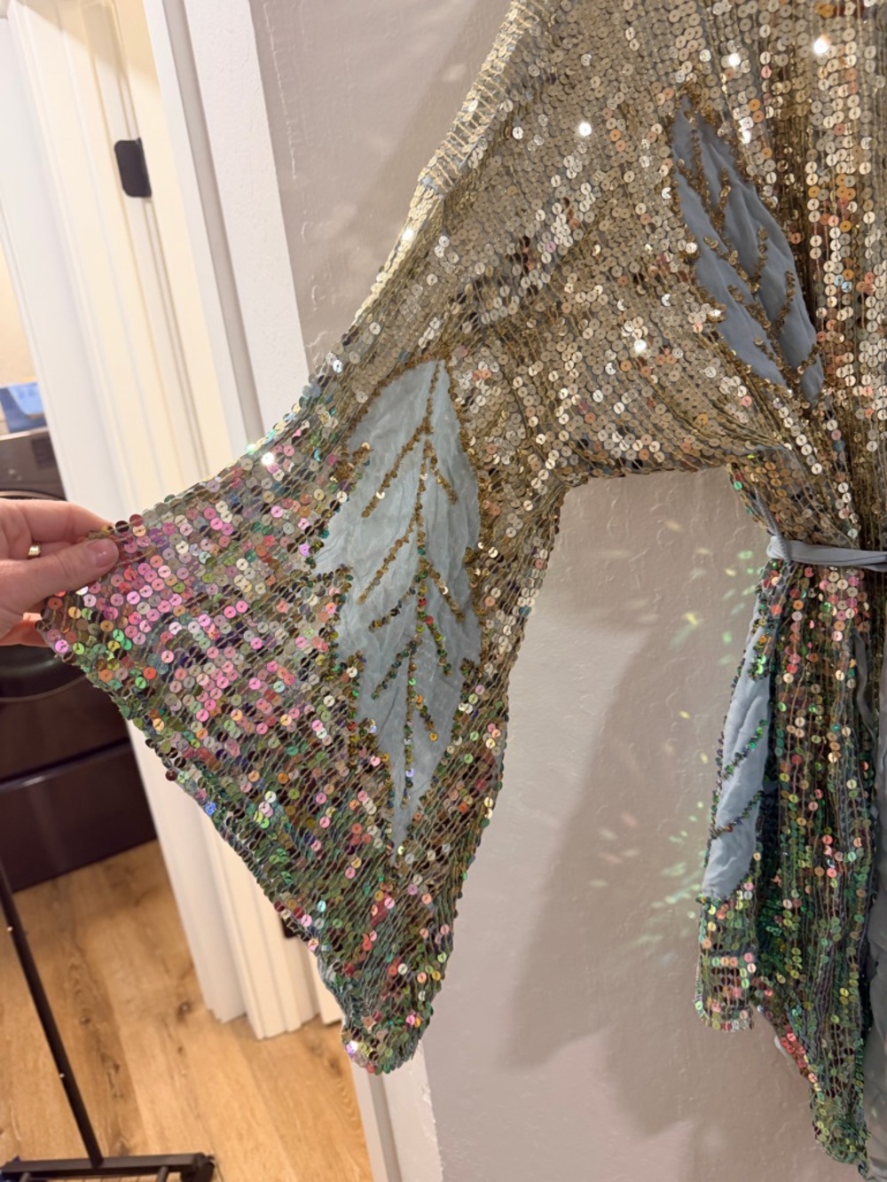 Jen's Pirate Booty Gold and Green Sequined Kimono Cape - Picture 2 of 4